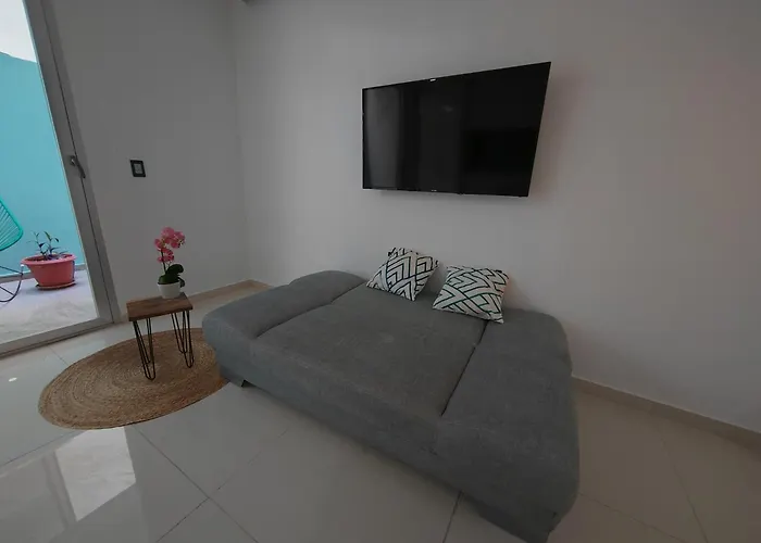 Centrally Located Steps Away From 5th Avenue And The Beach! By.yeah Playa del Carmen