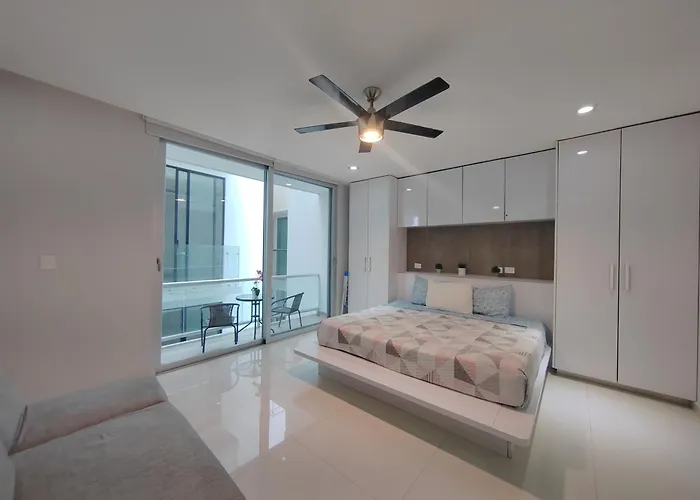Centrally Located Steps Away From 5th Avenue And The Beach! By.yeah Apartamento *