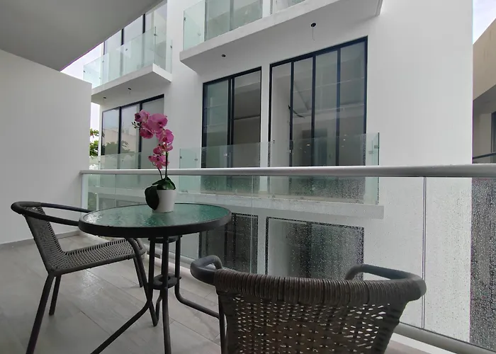 Centrally Located Steps Away From 5th Avenue And The Beach! By.yeah Apartamento *