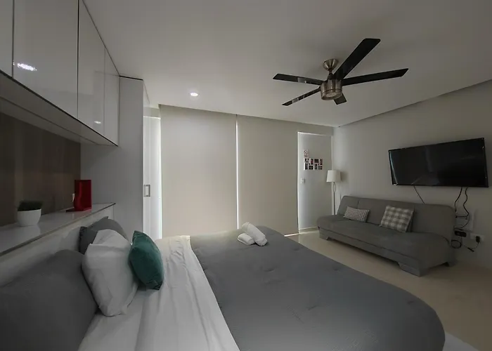 Centrally Located Steps Away From 5th Avenue And The Beach! By.yeah Apartamento *