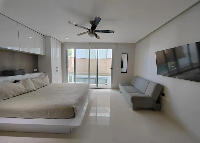 Centrally Located Steps Away From 5th Avenue And The Beach! By.yeah Apartamento *